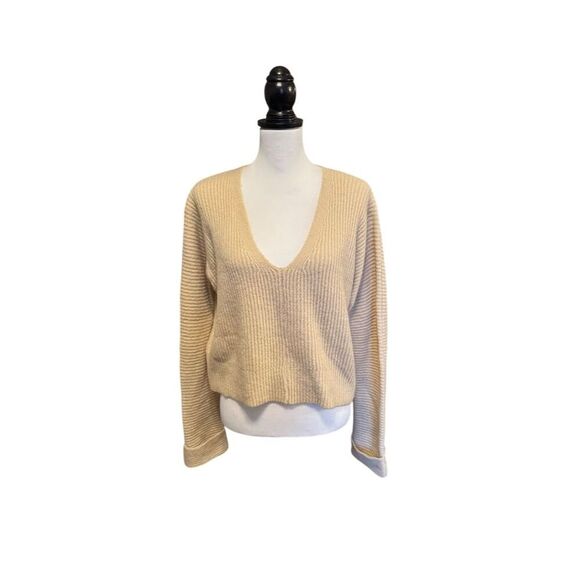 Women's Ivory V-Neck Chunky Knit Sweater Size S Long Sleeve Casual Pullover - Picture 1 of 7